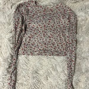 Floral long sleeve crop top